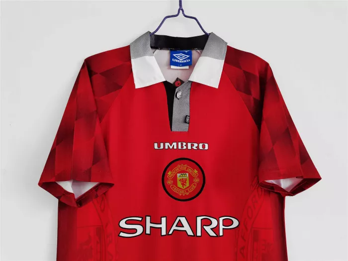 Manchester United 1996/97 Retro Home Shirt